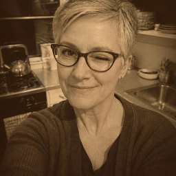 Portrait of Maya Beier